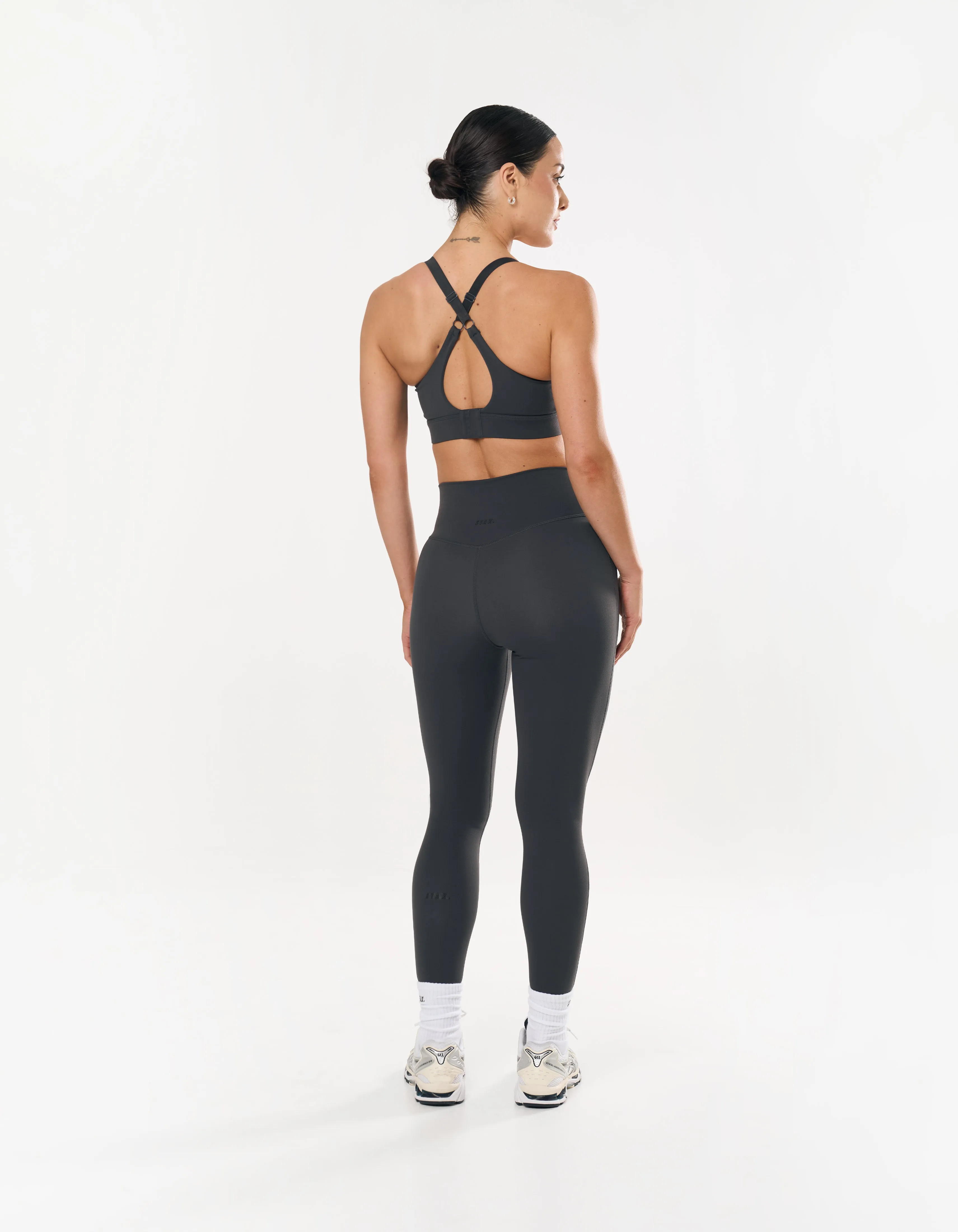 Low Cut Adapt Crop NANDEX - Graphite