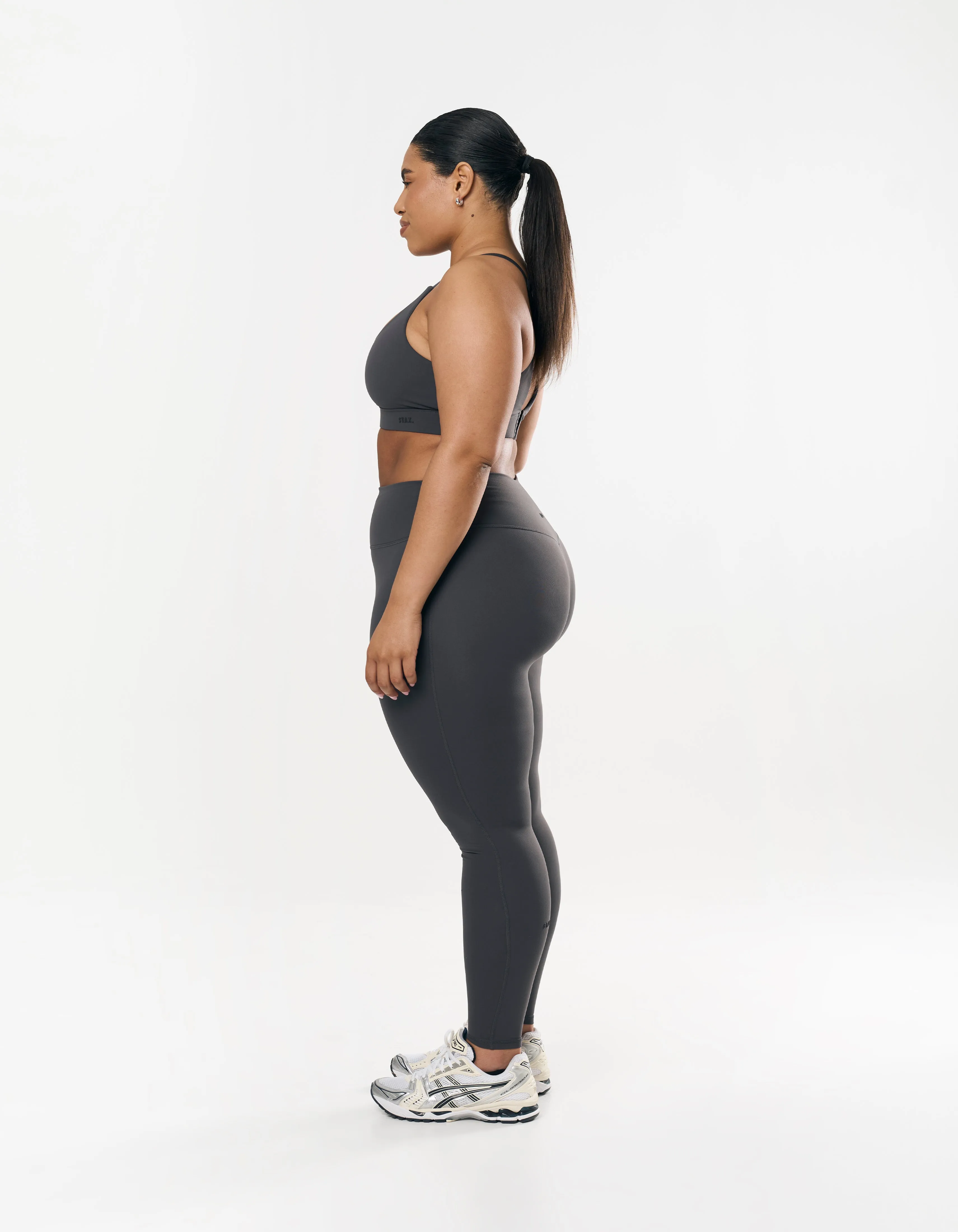 Low Cut Adapt Crop NANDEX - Graphite